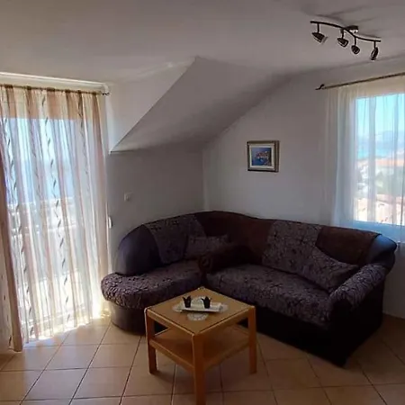 In 43518 Cavtat