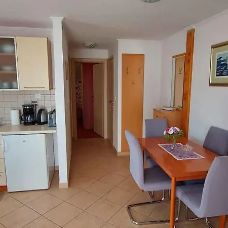 Apartment In 43518