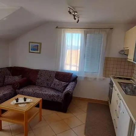 Apartment In 43518 Cavtat