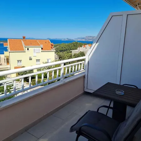 In 43518 Apartment Cavtat