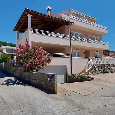 In 43518 Cavtat